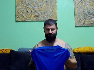 Xtream Leonard webcam model stream image