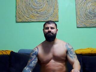 Xtream Leonard webcam model stream image