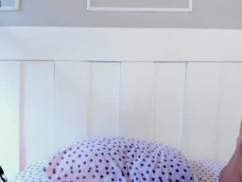 honeyco5 webcam model stream image