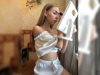 Kiki-77 webcam model stream image