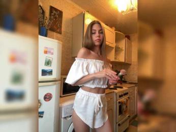 Kiki-77 webcam model stream image