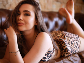 AdaStones webcam model stream image