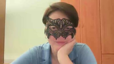 Hottiecri webcam model stream image