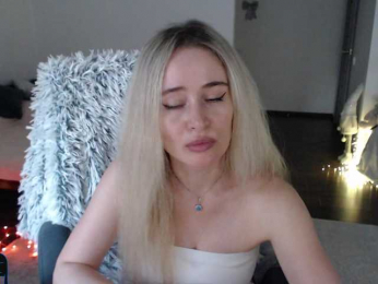_Xyliganka777_ webcam model stream image