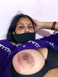 Love-pari77 webcam stripchat model stream image