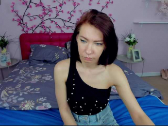 JullieFlow webcam model stream image