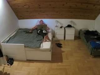 voyeurcam-julmodels-greybed-3 webcam model stream image