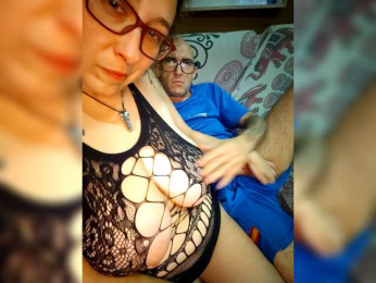 Laratetasydani webcam model stream image