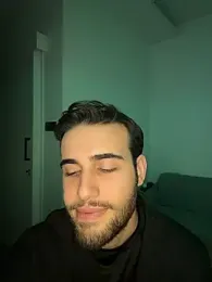 2HARDKURT webcam model stream image