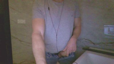 queue22 webcam model stream image