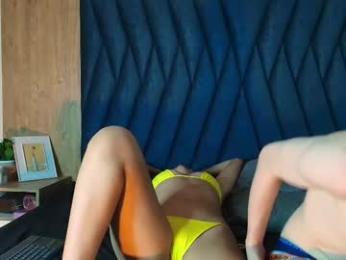 lioyqueen webcam model stream image