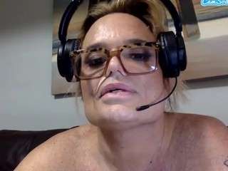 staruwhore webcam model stream image