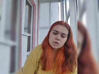 NessiePolly webcam model stream image
