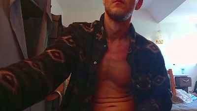 skilledguy webcam model stream image