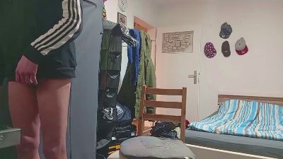 skilledguy webcam model stream image