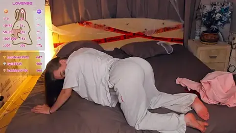 TienKnous webcam model stream image