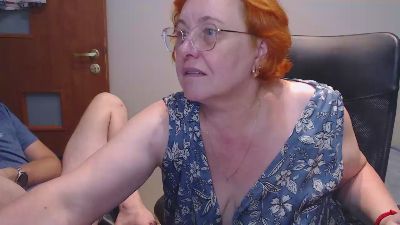 JoAndNeighbour webcam model stream image