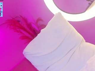 ashley-brightt webcam model stream image