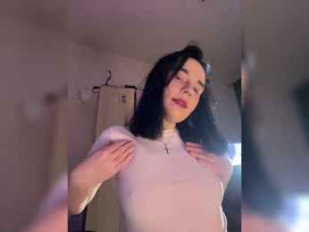 KrissyKittyCat webcam model stream image