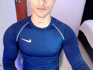 Bryan Davee webcam model stream image