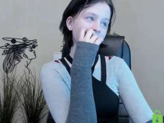 alinamills webcam model stream image