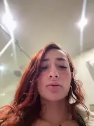 ariiel_ webcam model stream image