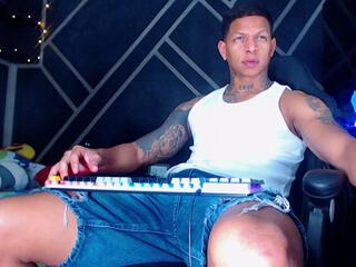 Drake Jhonso webcam model stream image