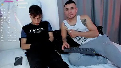 Aron-santoro webcam model stream image