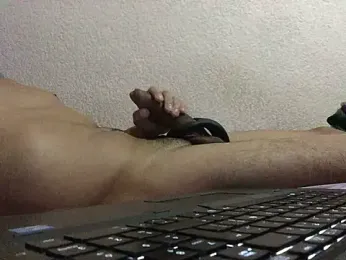 htolucaaa webcam model stream image