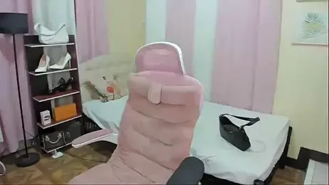 TsUncutMargaux webcam model stream image