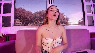 Lezy_ webcam model stream image