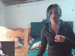 evakoemi webcam model stream image
