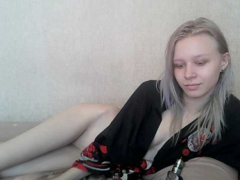 White-snow webcam model stream image
