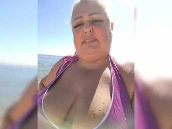 BigMilf webcam model stream image