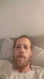 Yeaah webcam model stream image
