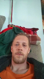 Yeaah webcam model stream image