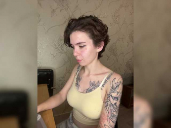 Lulu-Sun webcam model stream image