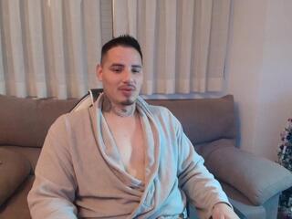 Milan Thomson webcam model stream image