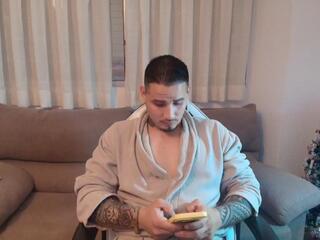 Milan Thomson webcam model stream image