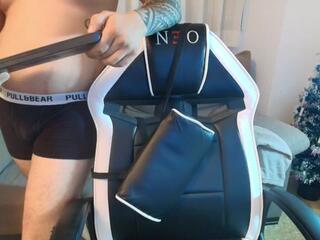 Milan Thomson webcam flirt4free model stream image