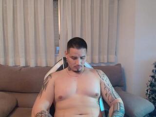 Milan Thomson webcam model stream image