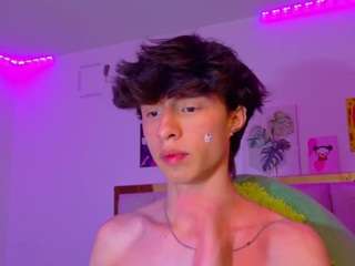 boysincam webcam model stream image