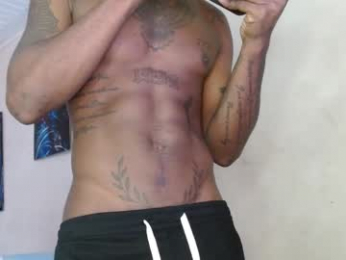 kiing_black webcam model stream image