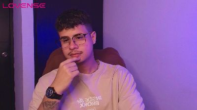 matt_reinold1 webcam cam4 model stream image