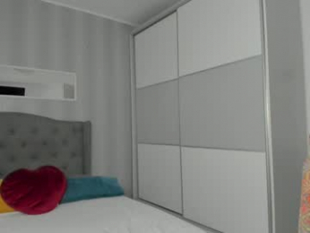 _adelle webcam model stream image