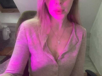 Sweet-Melodie webcam model stream image