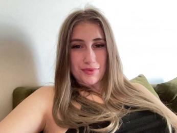 Walkiria19 webcam bongacams model stream image