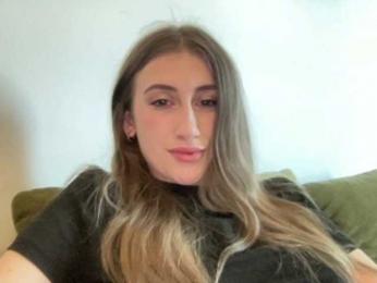 Walkiria19 webcam model stream image