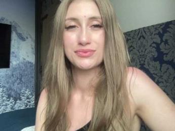 Walkiria19 webcam model stream image