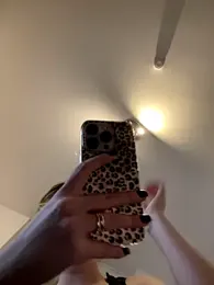 CherryEmmy webcam model stream image